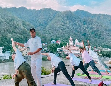 Yoga-TTC-courses-in-Rishikesh-India